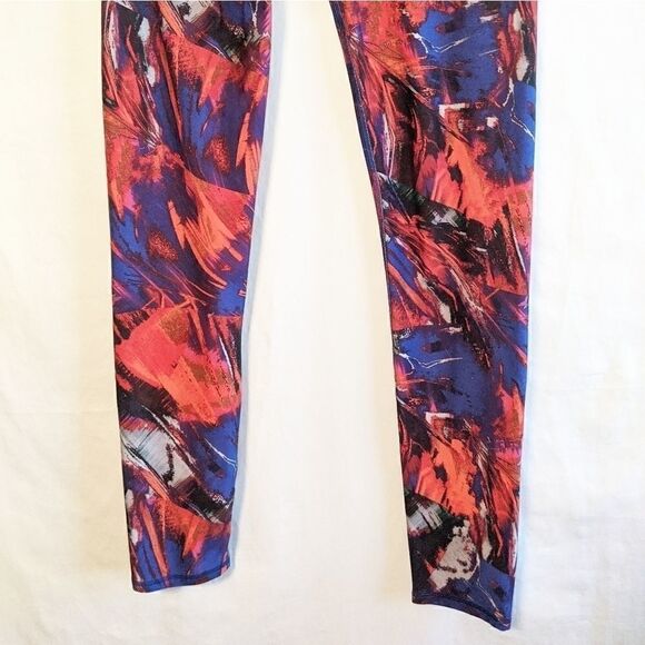 Fabletics Red Leggings in Fun Pattern! Size Small‎ - Picture 2 of 6
